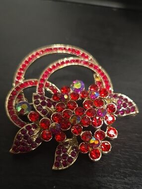 Gold-Tone Red Rhinestones Floral Brooch